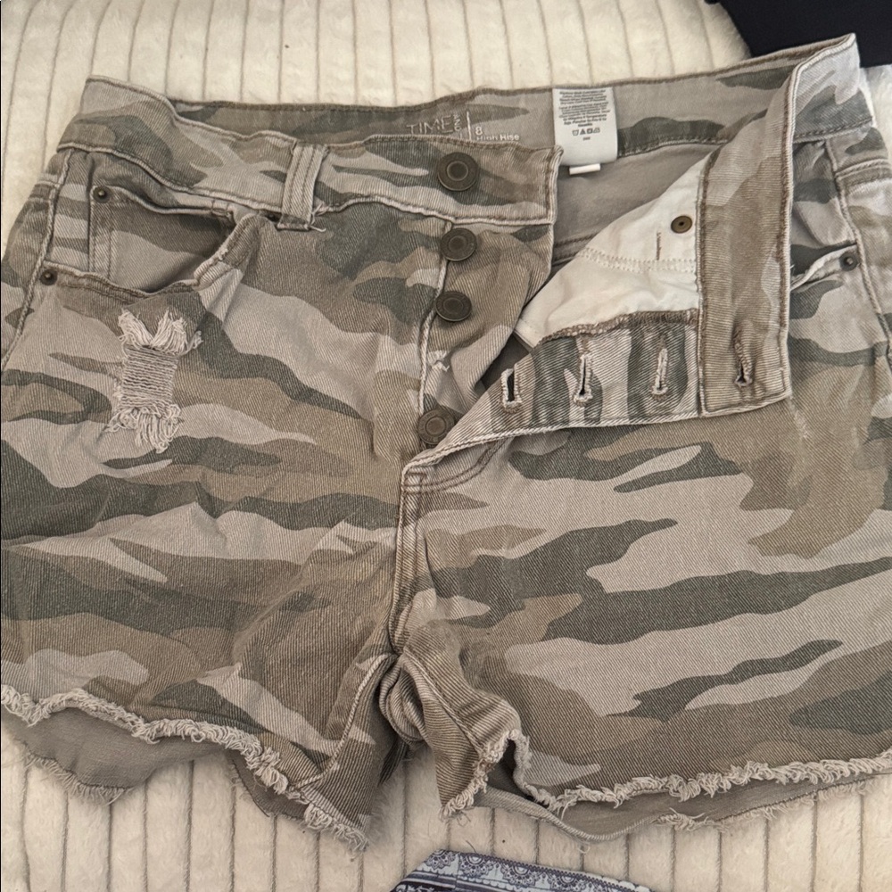 Time and Tru Women's Camo button fly Shorts